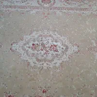 فرش کار کرده و در حد نو