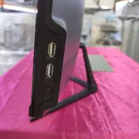 کامپیوتر سفید و مشکی Macans