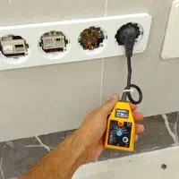 برق کشی ساختمان تضمینی و حرفه ای|خدمات پیشه و مهارت|قائن, |دیوار