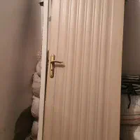 درب اتاق و ورودی