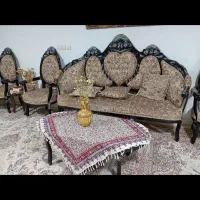 مبل سلطنتی ۹ نفره ب همراه میز عسلی