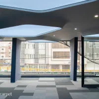 کاراموز به شرط استخدام در آژانس هواپیمایی