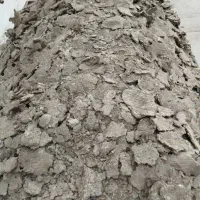 بشرط ازسالن مرغداری  میتونی بیایی مرغداری  جلوخودت