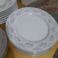 سرویس چینی ۶ نفره سالم تمیز و بشقاب ژاپن اصل|ظروف سرو و پذیرایی|تهران, تاکسیرانی|دیوار