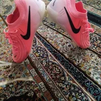 کفش|ورزشهای توپی|شوش, |دیوار