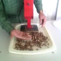 گردو بادام فندق شکن هندلی - هسته شکن آپارتمانی|ظروف پخت‌وپز|تهران, آذربایجان|دیوار