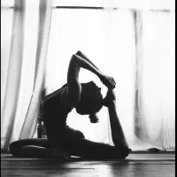 کلاس یوگا از مبتدی تا پیشرفته