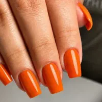 باقیمت مناسب برای قشنگ ترشدن دستات پذیراناخن هستم.
