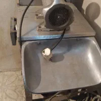 چرخگوشت کولر سمپاش گاز کره گیر بشکه حشره کش برقی