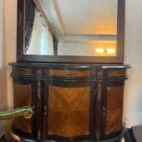 کنسول و آیینه