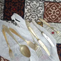 قاشق چنگال برنجی  گردنبند تعدادی نگین و فندک قدیمی|کلکسیون اشیاء عتیقه|مشهد, مشکینی (شهرک غرب)|دیوار