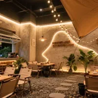 نیروی کافه رستوران با جای خواب