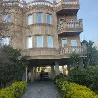 ویلای-دو-واحدی-با-یک-سوعیت