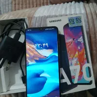 یک عدگوشی سامسونگA70+یک عددیخچال بیشل سالم