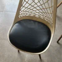 فروش تعدادی صندلی فست فودی