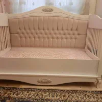 تخت کودک دارای دراور سه کشو تعویض پوشک و گارد|تخت و سرویس خواب|تهران, شاهین|دیوار