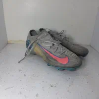 کفش و استوک فوتبال|کیف، کفش، کمربند|تهران, شهرک شریفی|دیوار