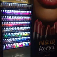 استخدام خانم یا اقا فروشنده لوازم ارایش بهداشتی