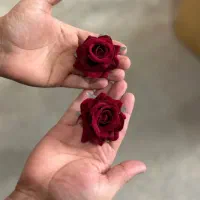 گلارایی با گل مصنوعی