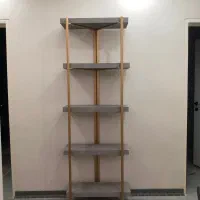 استند ایستاده