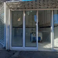 مغازه تجاری دو نبش برای اجاره داده میشود