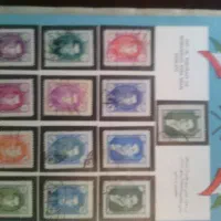 تعداد چندین آلبوم تمبر شاهی و جمهوری اسلامی