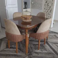 میز غذاخوری ۴ نفر در حد نو