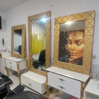 آینه و کنسول صندلی میز ناخن پاف
