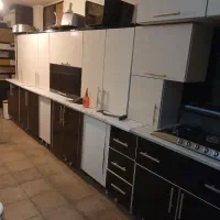 کابینت هایگلاس همراه باسینگ وگاز ۵شعله