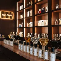 فروش ویژه عطر گرمی  خرد و عمده|آرایشی، بهداشتی، درمانی|قم, چهل درخت‎|دیوار