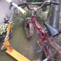 دوچرخه بچگانه بفروش میرسد همراه با اسکیت