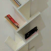 کتابخانه شیک درختی