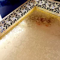 سینی چای خوری طلاکوب ۱۲نفره با ست چاقو چنگال|ظروف سرو و پذیرایی|شیراز, باغ تخت|دیوار