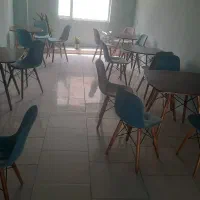 صندلی و میز در حد نو