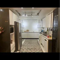 ۶۲ متر دو خواب خیابان استخر