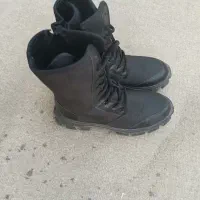 پوتین فروشی