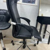 صندلی مدیریتی اداری