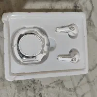 ایرپاد شیشه ای