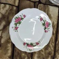 پلو خوری گل سرخ