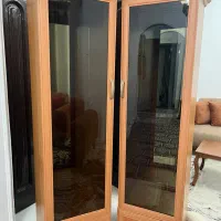 ویترین شیشه ای