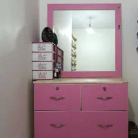 دراور و آینه