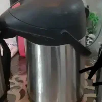 یک عدد فلاکس  ۴ لیتری استیل گرم سرد