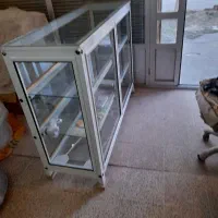 ویترین شیشه ای درحدنو