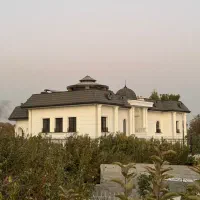 2500-متر-کاخ-در-غرب-تهران