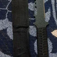سلام  چاقو خنجر هست