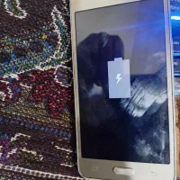 گوشی۰سامسونگ j5