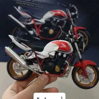 ماکت موتور سی بی ۱۳۰۰ اسپشیال ۲۰۰۸|کلکسیون و سرگرمی|تهران, فلسطین (میدان انقلاب)|دیوار