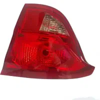 چراغ روی صندوق عقب کوییک کاملا سالم و بدون خط وخش