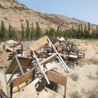 صندلی چوبی مدرسه ای دسته دار|صندلی و نیمکت|شباب, |دیوار