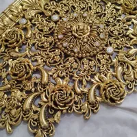 تاج پرده طلایی